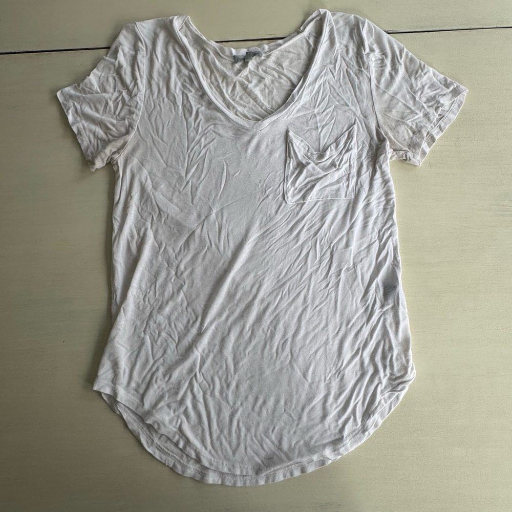 Charlotte Russe White V-Neck Pocket Tee
